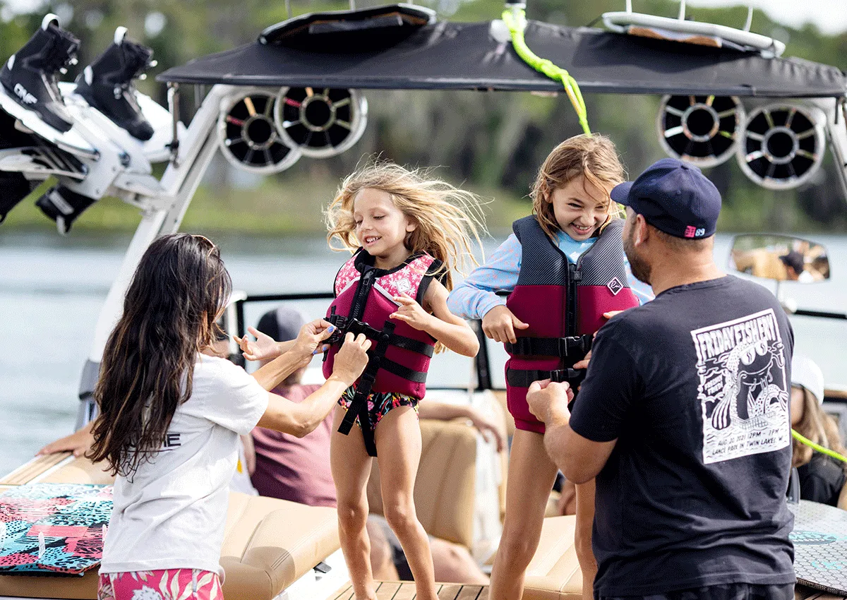 2025 Ronix Laguna Youth CGA Life Vest