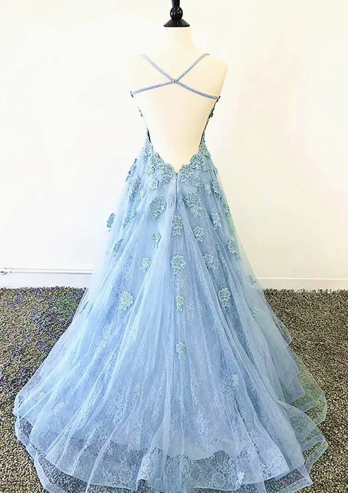 A-line Straps Sleeveless Court Sky Blue Lace Tulle Prom Dress, Appliqued