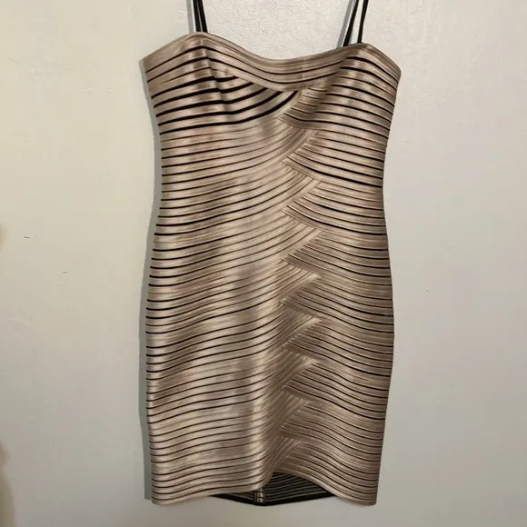 BCBG Maxazria formal ribbon pencil dress size 10 🔥