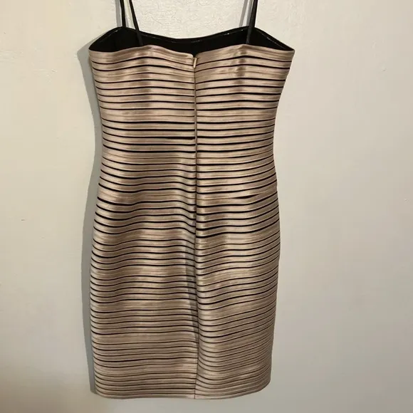 BCBG Maxazria formal ribbon pencil dress size 10 🔥