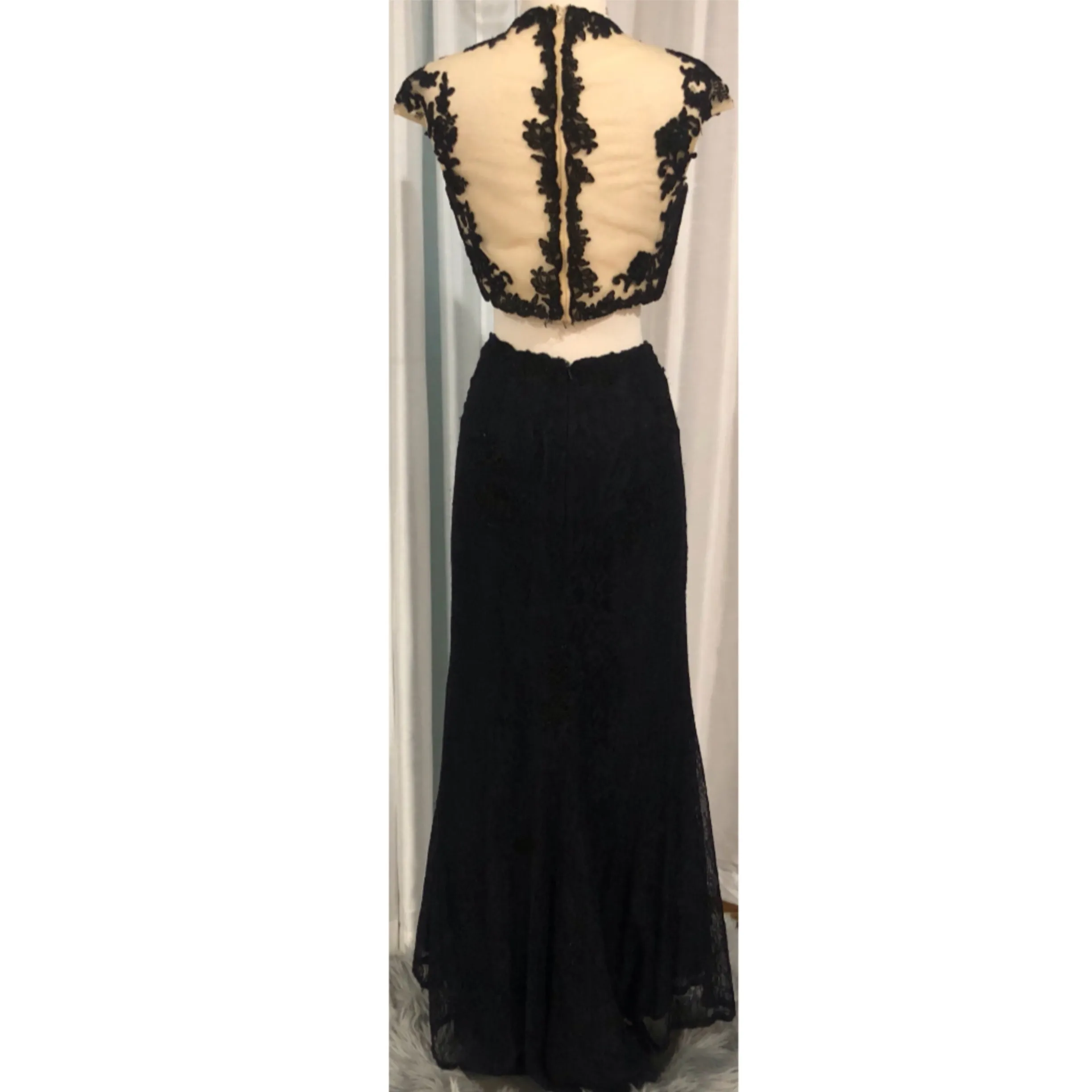 BLUSH PROM Long Black Two Piece Gown Size 6
