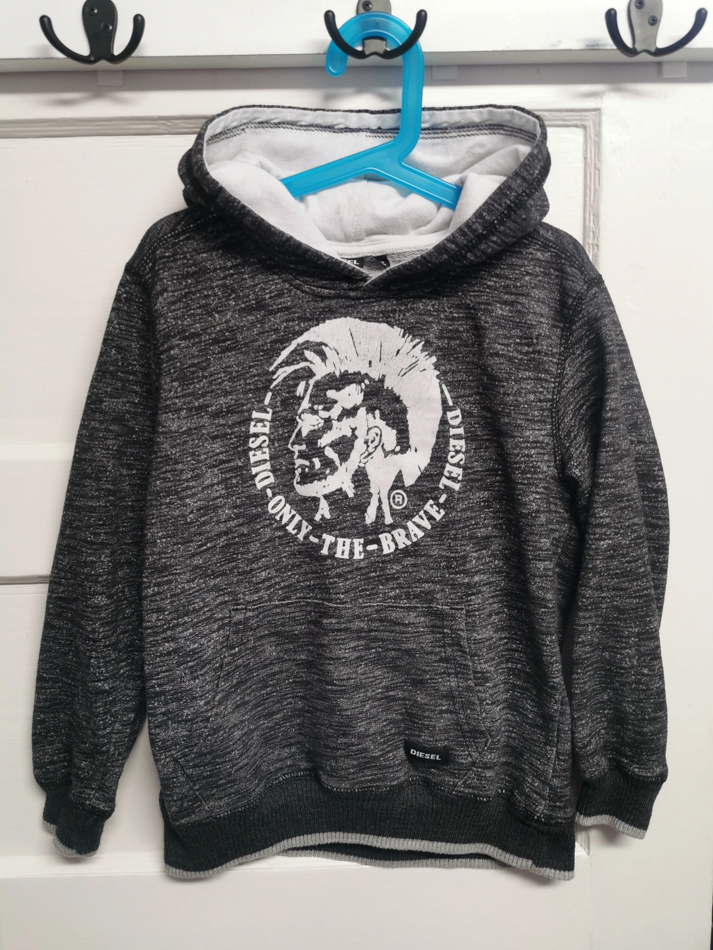 BOY SIZE SMALL (8/9 YEARS) DIESEL, Soft & Cozy Graphic Pullover VGUC B35