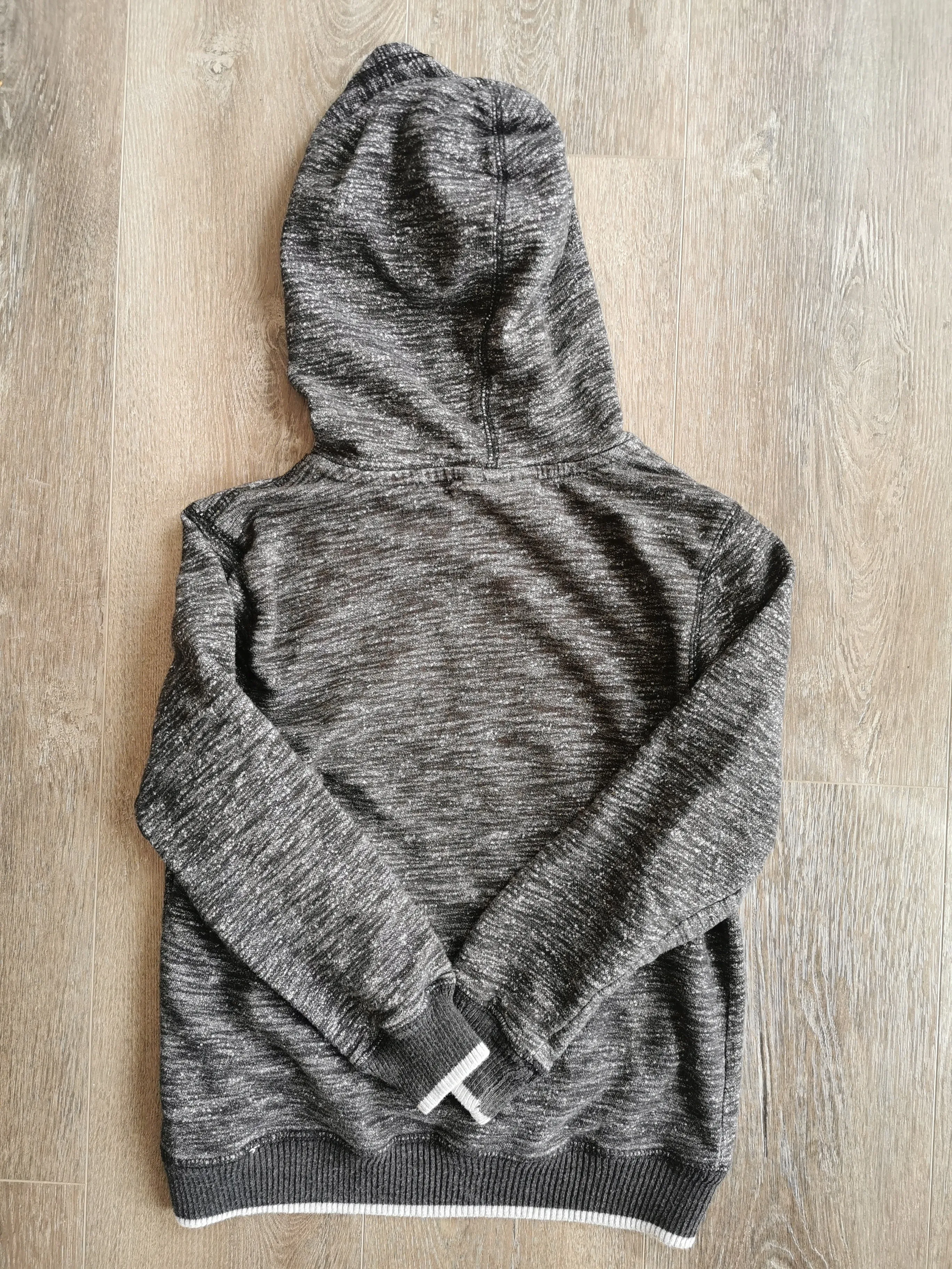 BOY SIZE SMALL (8/9 YEARS) DIESEL, Soft & Cozy Graphic Pullover VGUC B35