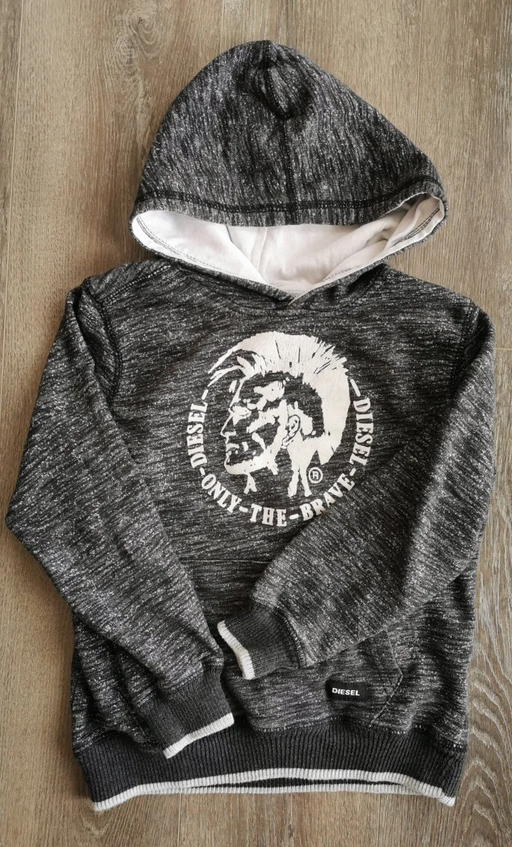 BOY SIZE SMALL (8/9 YEARS) DIESEL, Soft & Cozy Graphic Pullover VGUC B35