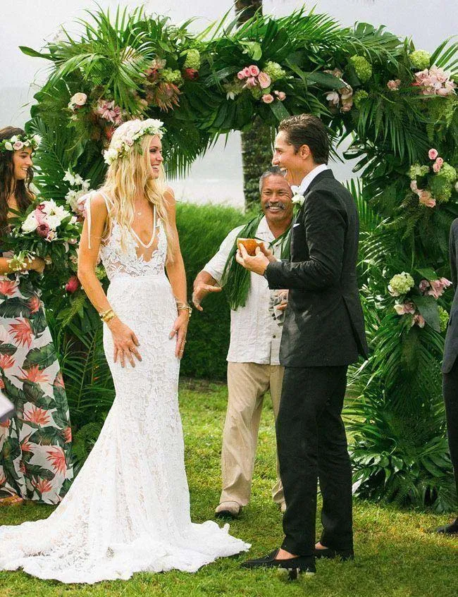 Deep V Neck Appliques Backless Trumpet Beach Lace Mermaid Bohemian Wedding Dress-715340