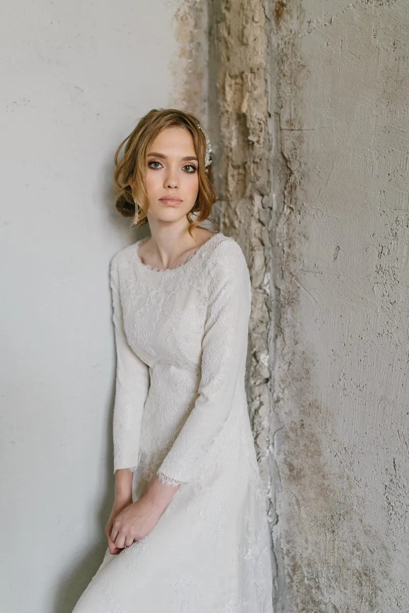 Elegant Chiffon and Lace Scoop Neckline 3/4 Sleeve Wedding Dress-715684