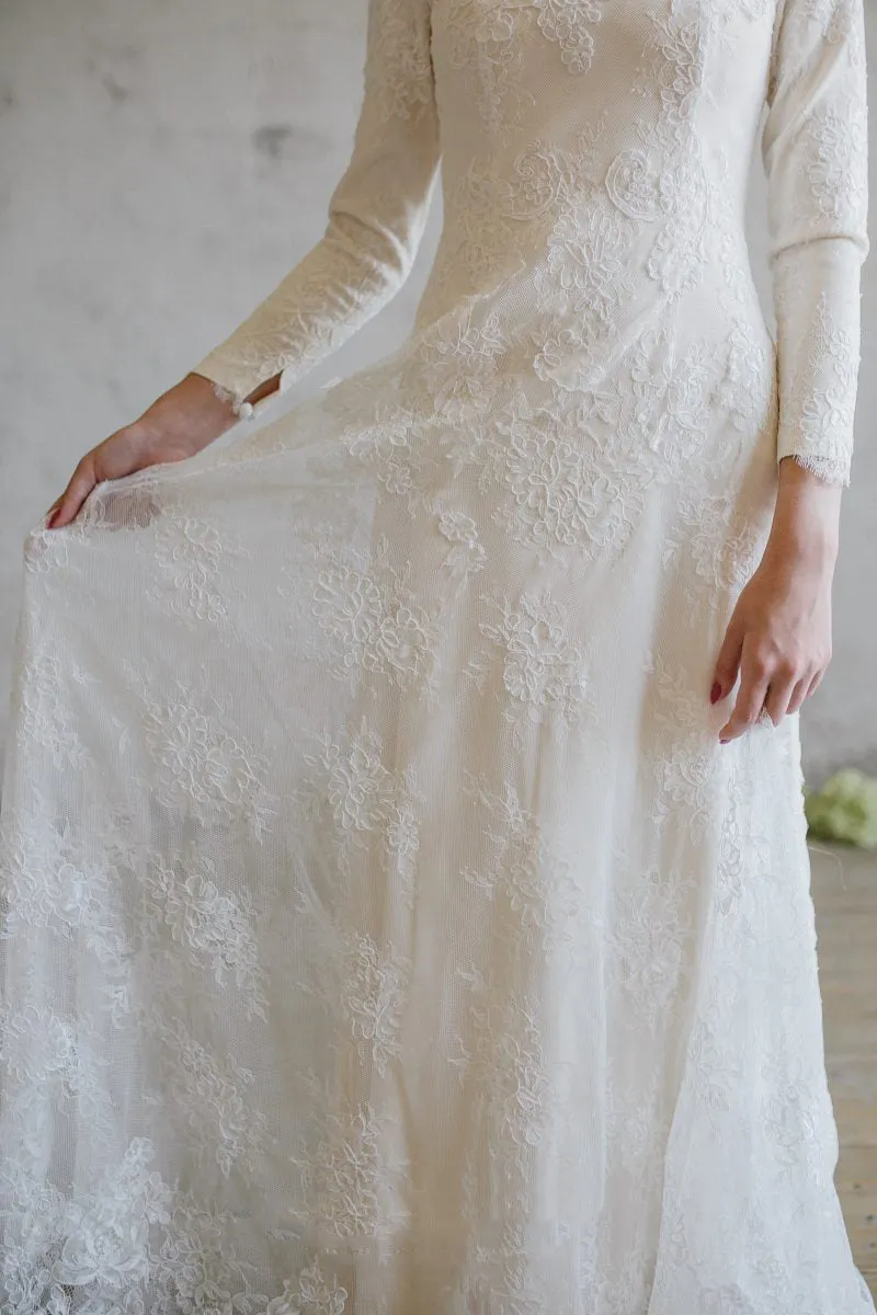 Elegant Chiffon and Lace Scoop Neckline 3/4 Sleeve Wedding Dress-715684