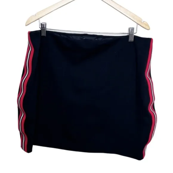 Express Women's Side Stripe Red Black Mini 90's Retro Pencil Fitted Tight Skirt