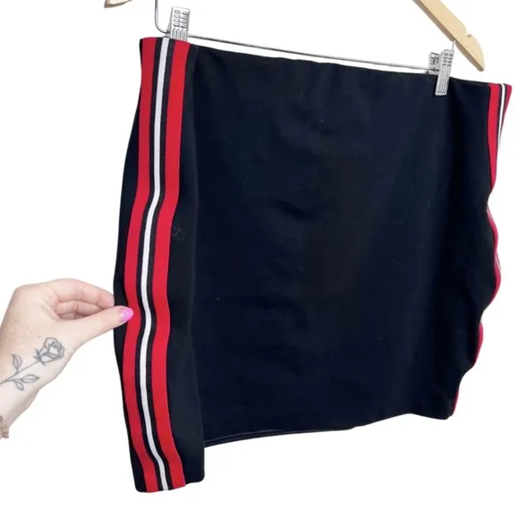 Express Women's Side Stripe Red Black Mini 90's Retro Pencil Fitted Tight Skirt