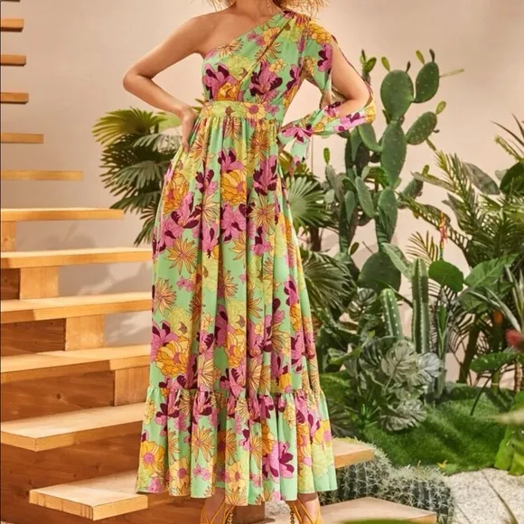 ⚡️FLASH SALE⚡️ Boho floral statement dress