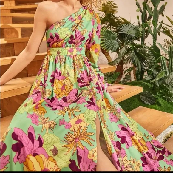 ⚡️FLASH SALE⚡️ Boho floral statement dress