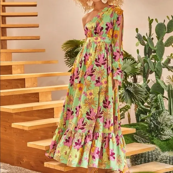 ⚡️FLASH SALE⚡️ Boho floral statement dress