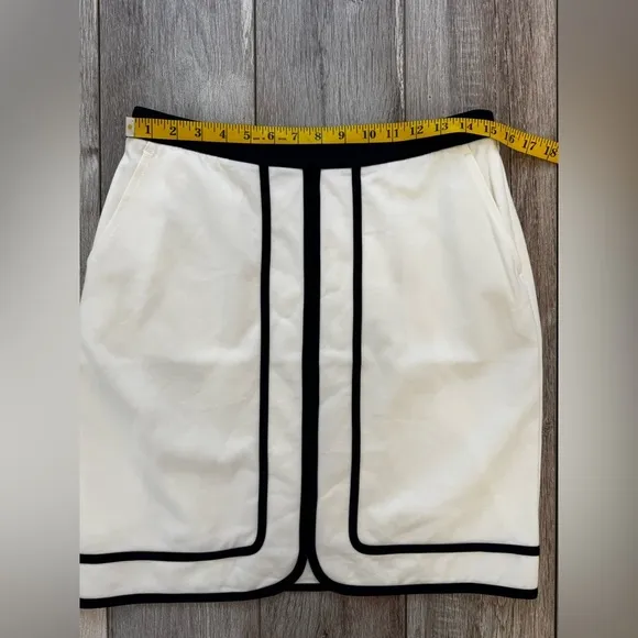 J.Mclaughlin ~ Women's Marf Skirt Mid-Length Pencil Ivory / blue trim Size 6 NWT