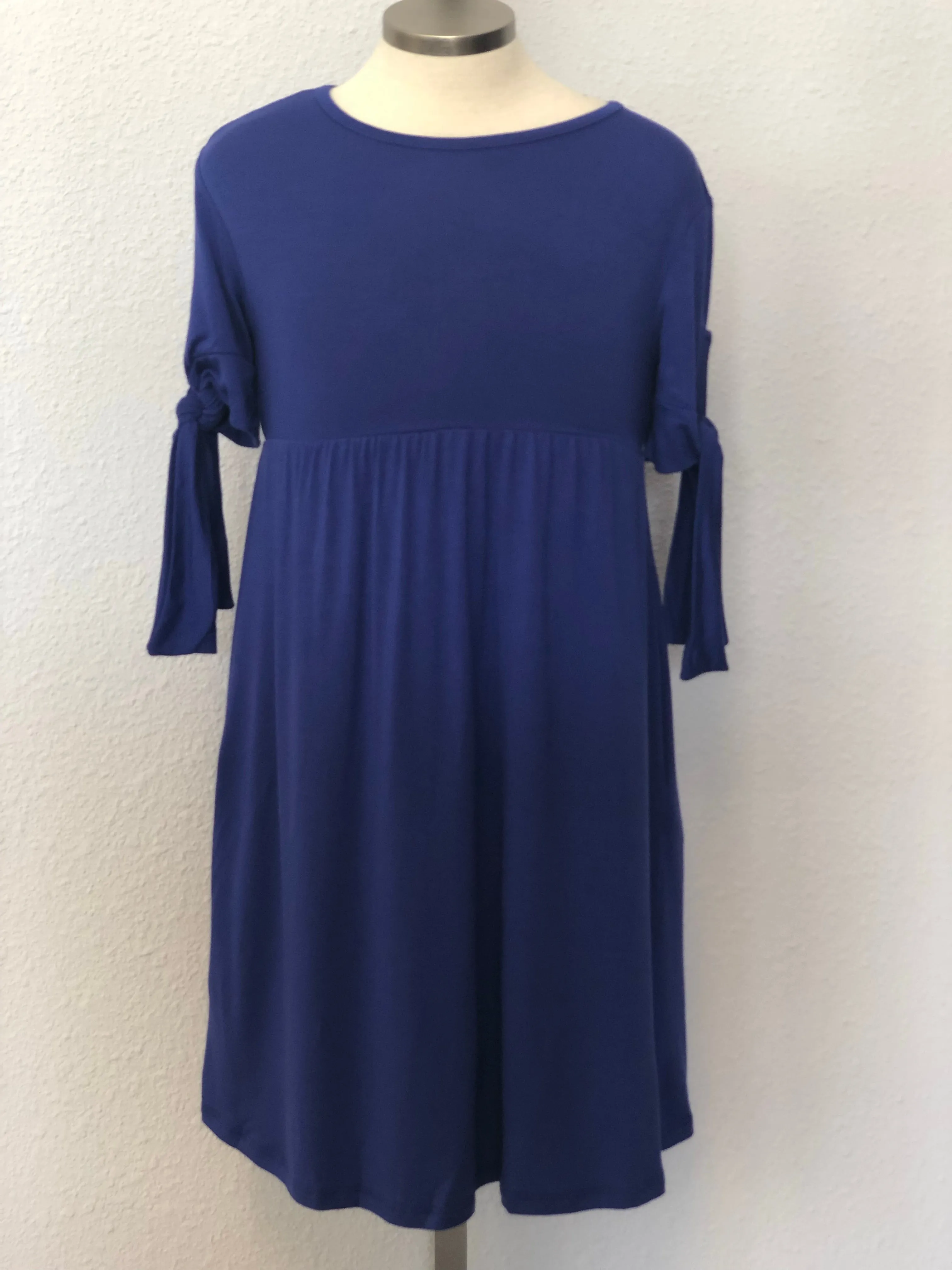 K SOLID MIDI DRESS