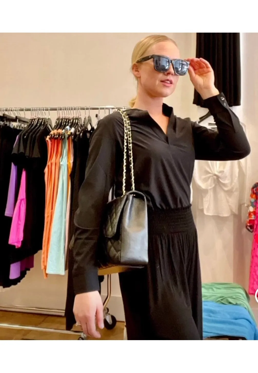 Resort Vee Shirt - Black