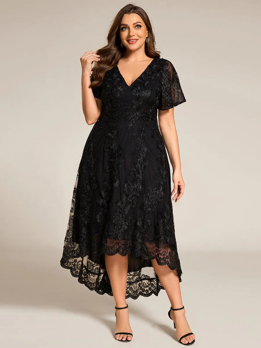 Robe d'invitée de mariage mi-longue à col en V et en maille brodée grande taille