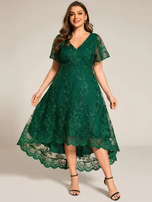 Robe d'invitée de mariage mi-longue à col en V et en maille brodée grande taille