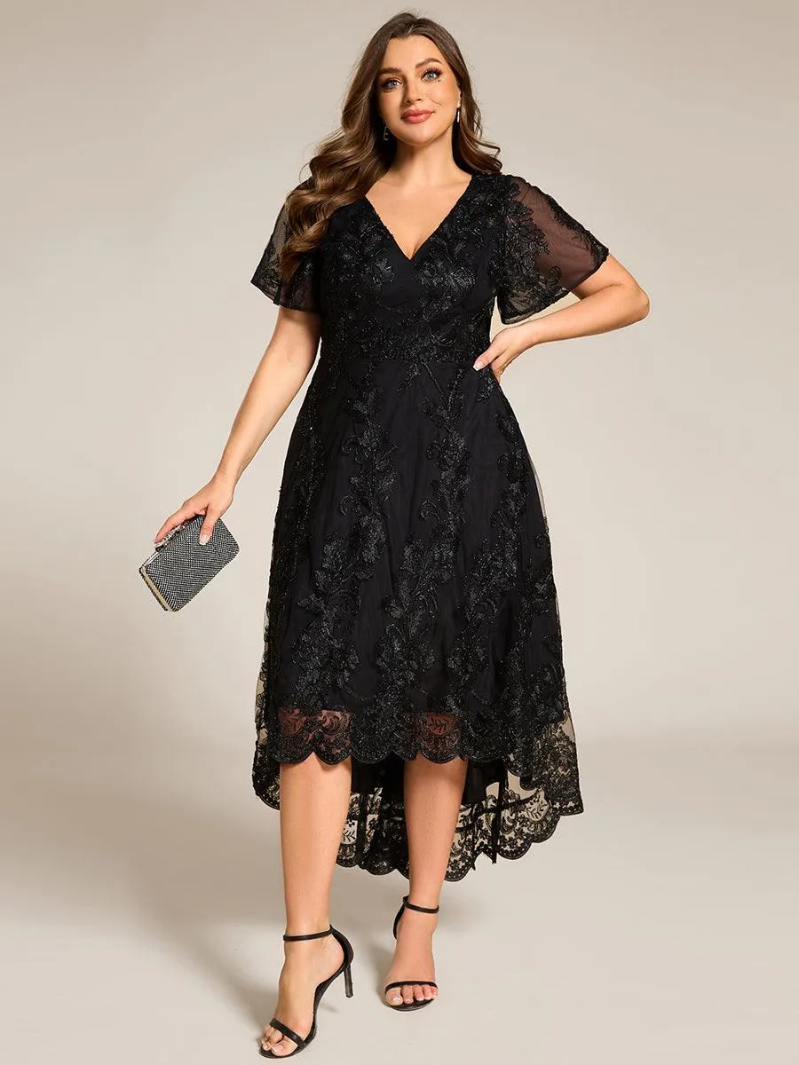 Robe d'invitée de mariage mi-longue à col en V et en maille brodée grande taille