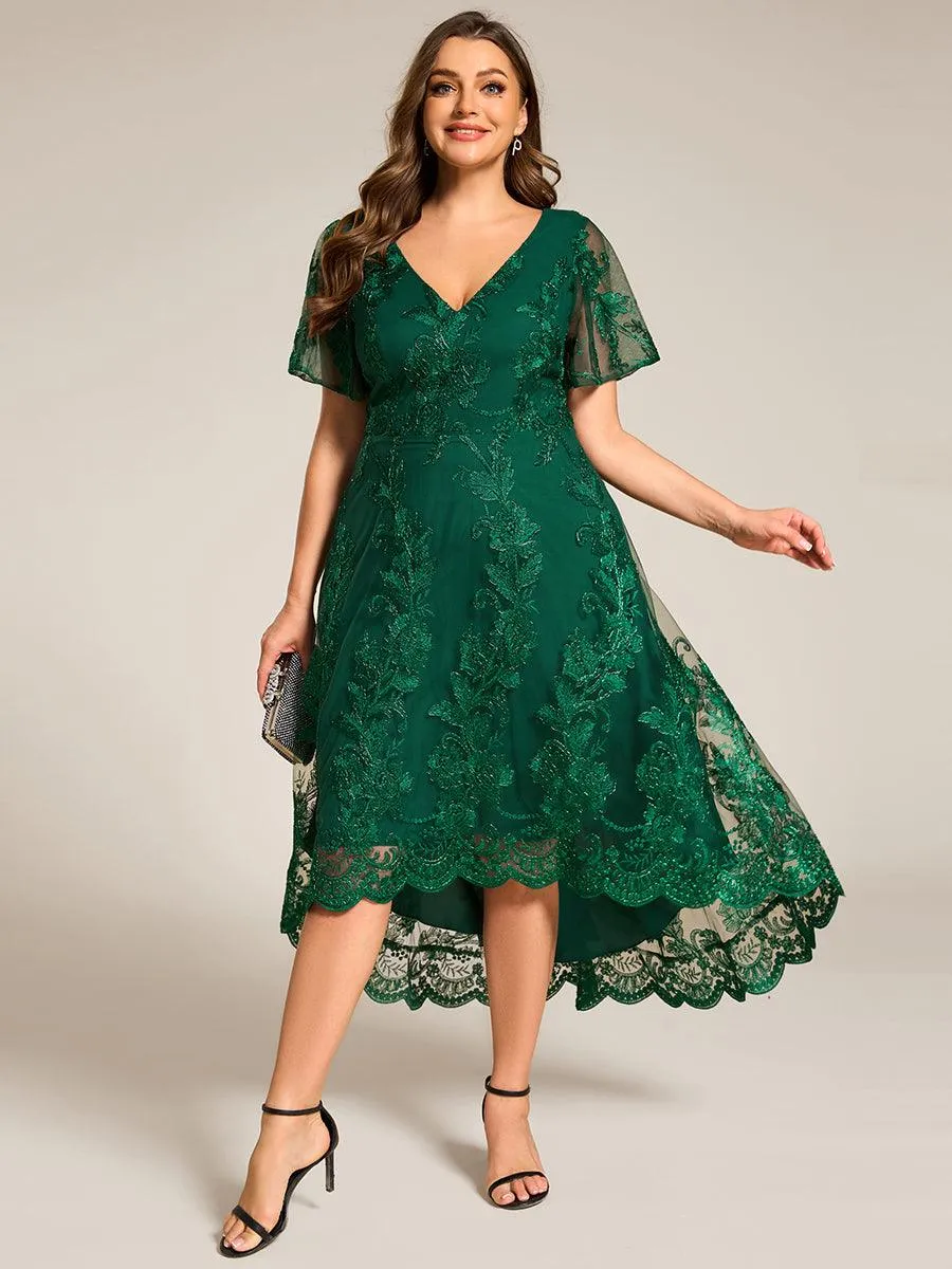 Robe d'invitée de mariage mi-longue à col en V et en maille brodée grande taille
