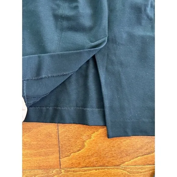 ST JOHN SoCa Solid Black Knit Pencil Skirt Size 6 Zip Back Slit Formal Workwear