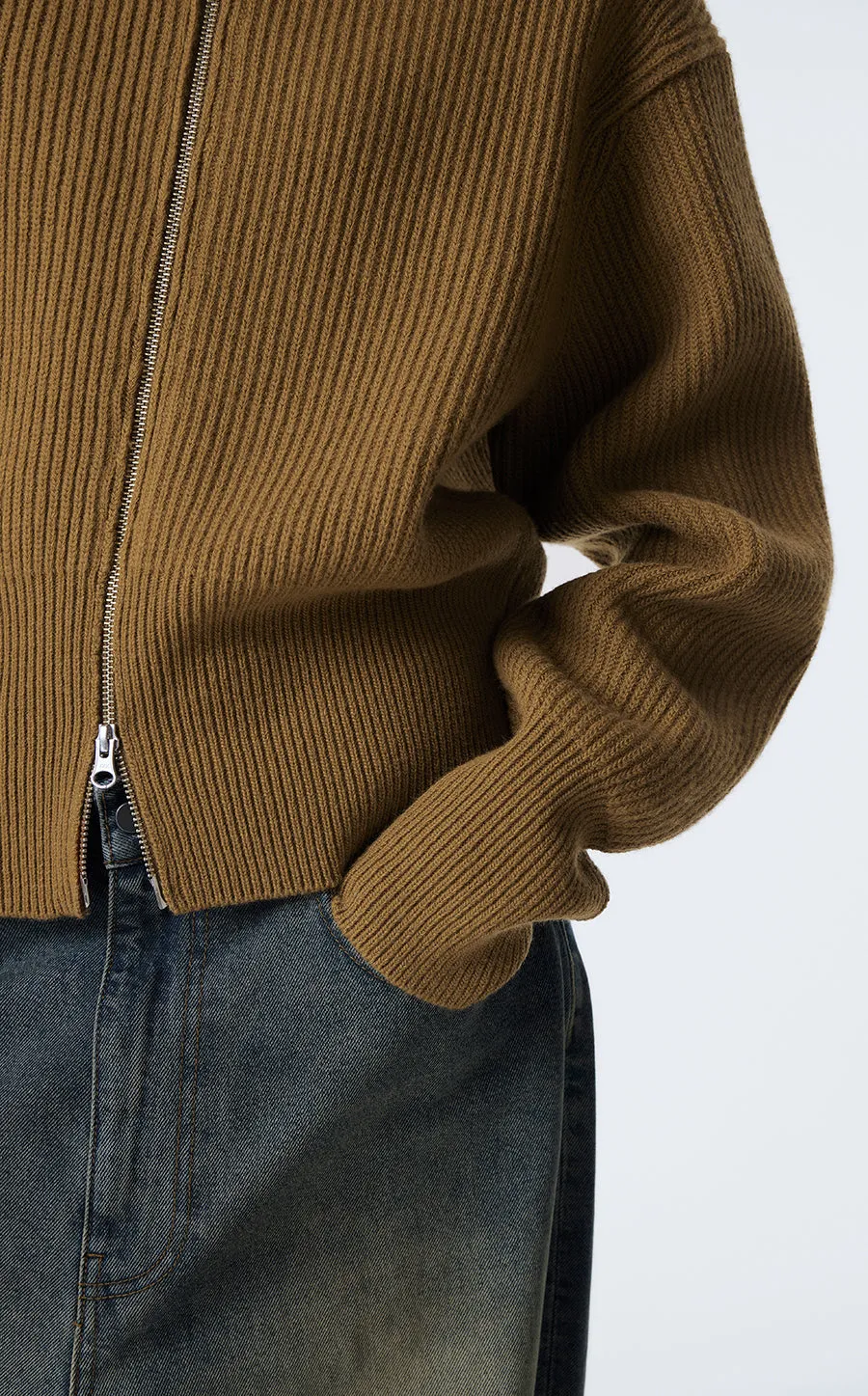 Sweater / JNBY Cropped Wool Cardigan