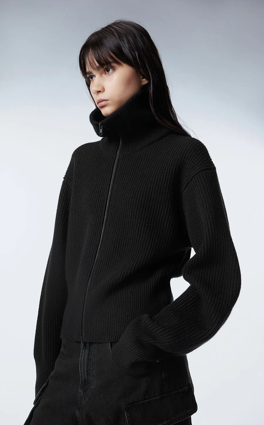 Sweater / JNBY Cropped Wool Cardigan