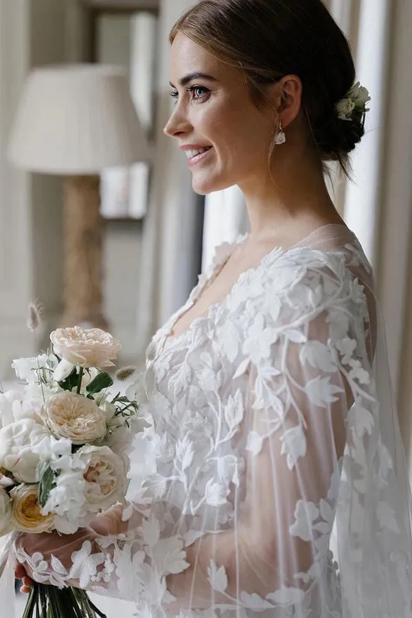 Tulle Sheath Sweetheart Neck Wedding Dresses With Floral Appliques, MW890