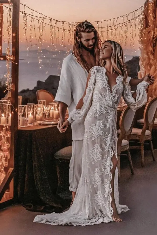 Tulle Sheath V-neck Beaded Lace Appliques Long Sleeve Wedding Dress, MW1046