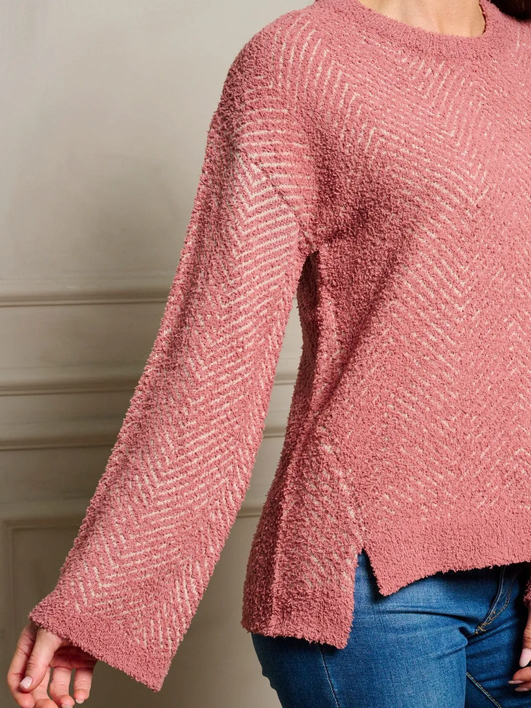 WOMEN'S LONG BELL SLEEVE PULLOVER SWEATER